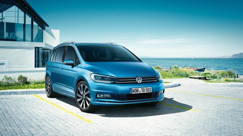 volkswagen-touran-fronte.jpg