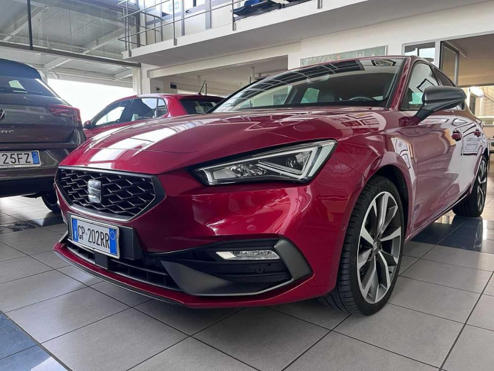 SEAT Leon 1.5 eTSI 150 CV DSG Business
