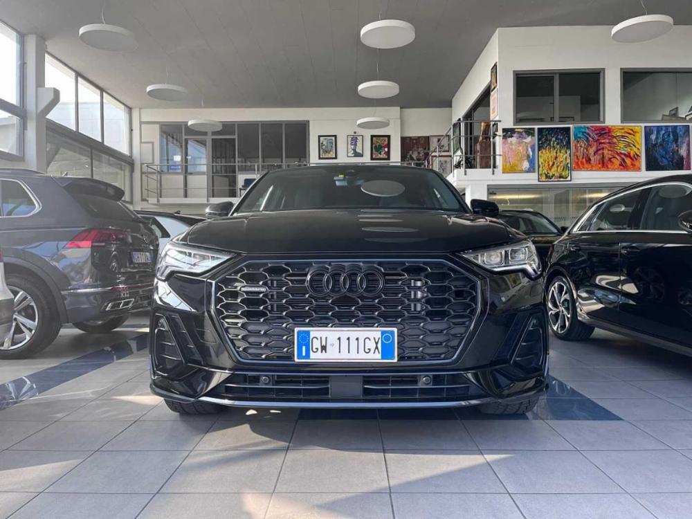 Audi Q3 SPB 40 TDI quattro S tronic Identity Black