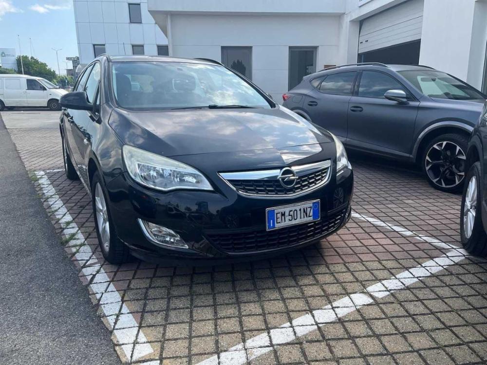 Opel Astra 1.7 CDTI 110CV Sports Tourer Cosmo